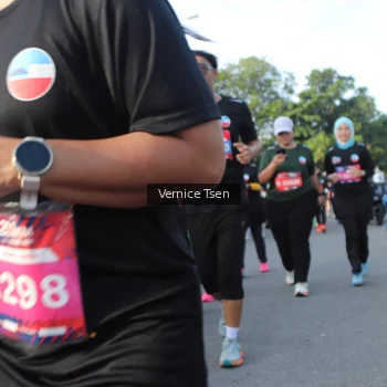 Runner Photo 3837656