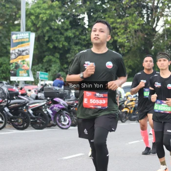 Runner Photo 3837711