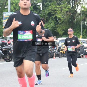 Runner Photo 3837820