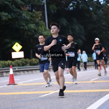 Runner Photo 3837891