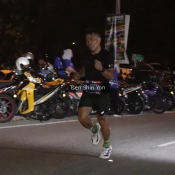 Runner Photo 3837893