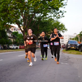 Runner Photo 3837899