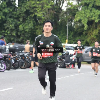 Runner Photo 3837935