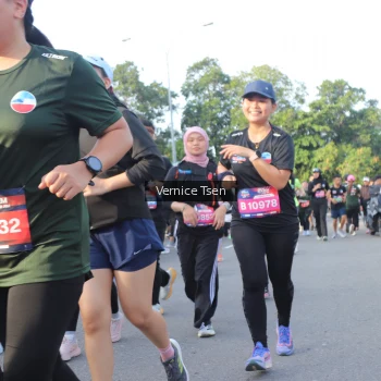 Runner Photo 3837943