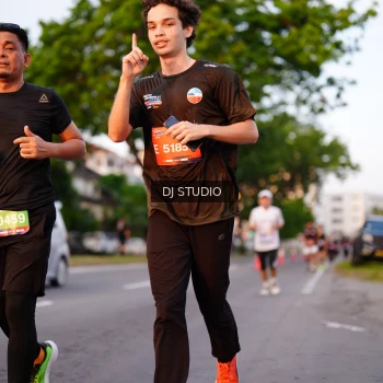 Runner Photo 3838015