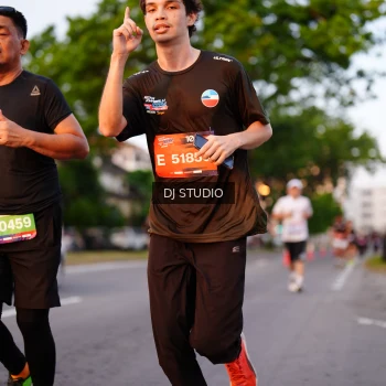 Runner Photo 3838023