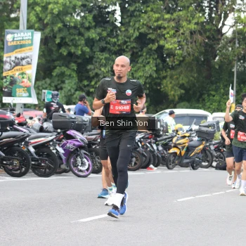 Runner Photo 3838159