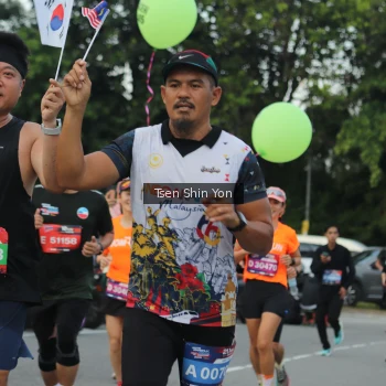 Runner Photo 3838301