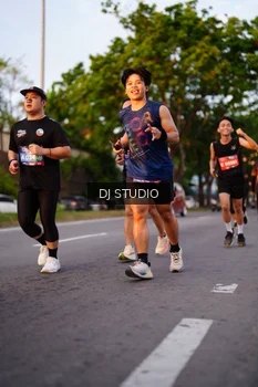 Runner Photo 3838649