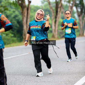 Runner Photo 3838685