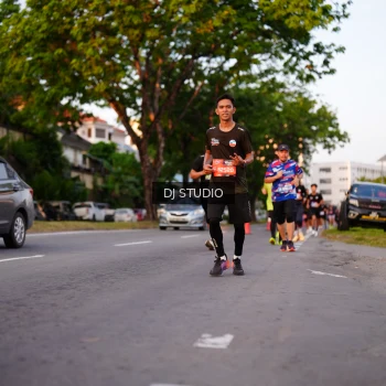 Runner Photo 3838774