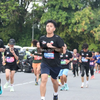 Runner Photo 3838998