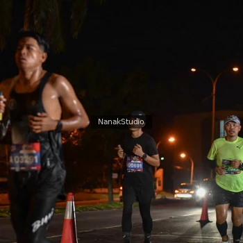 Runner Photo 3839703