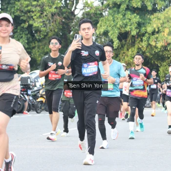 Runner Photo 3839858