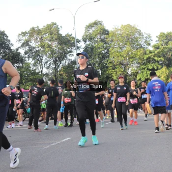 Runner Photo 3840012