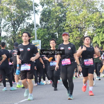 Runner Photo 3840045