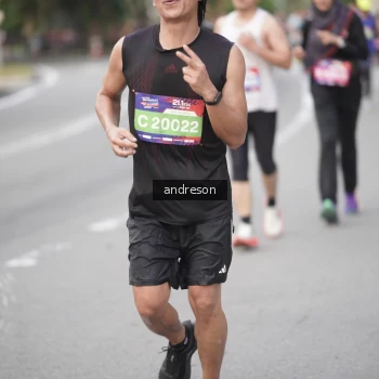 Runner Photo 3840075