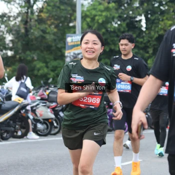 Runner Photo 3840085