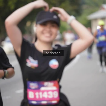 Runner Photo 3840336