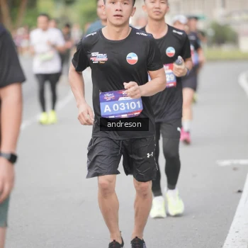 Runner Photo 3840457