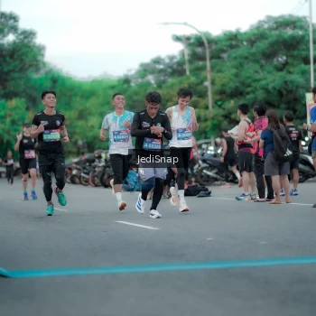Runner Photo 3840464