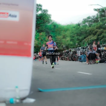Runner Photo 3840550