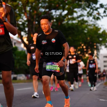 Runner Photo 3840565