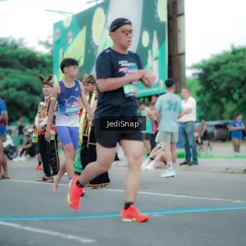 Runner Photo 3840673