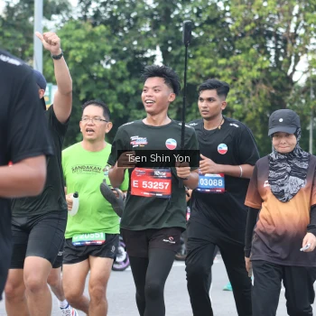 Runner Photo 3840699