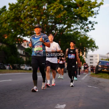 Runner Photo 3840715