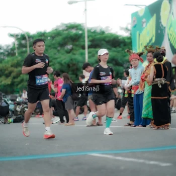 Runner Photo 3840771