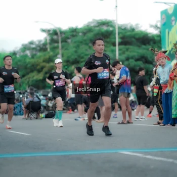 Runner Photo 3840773