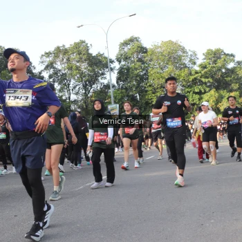 Runner Photo 3841195