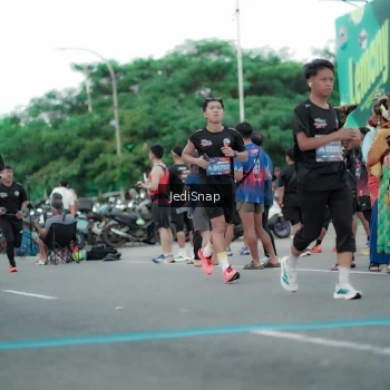 Runner Photo 3841313