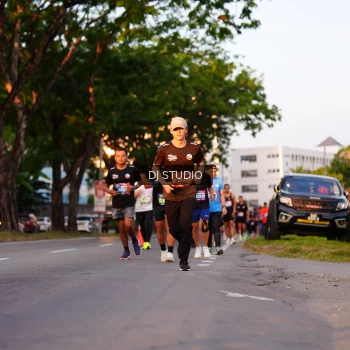 Runner Photo 3841336