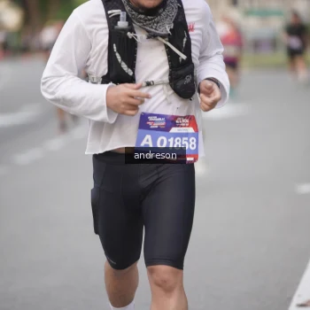 Runner Photo 3841395