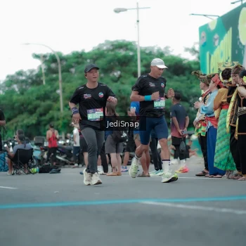 Runner Photo 3841525