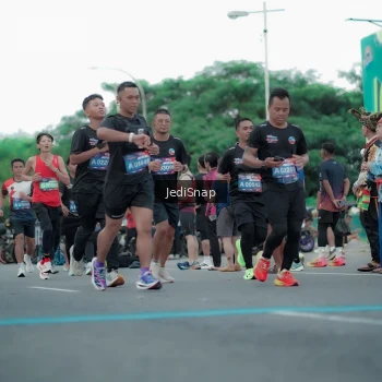 Runner Photo 3841575