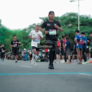 Runner Photo 3841659