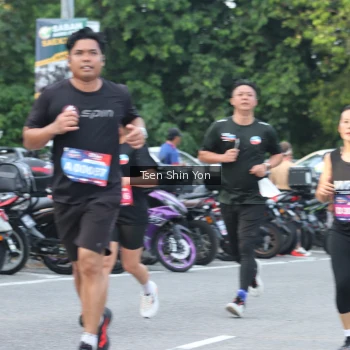Runner Photo 3841787