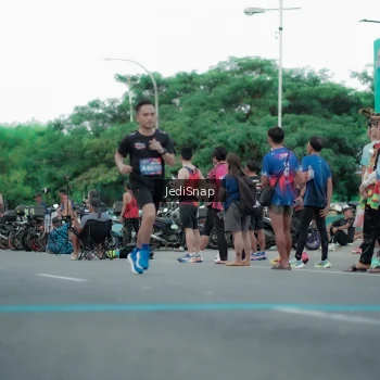 Runner Photo 3841875