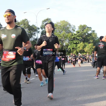 Runner Photo 3841880