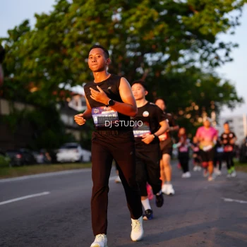 Runner Photo 3842022
