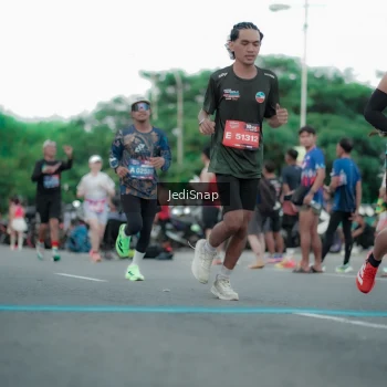 Runner Photo 3842044