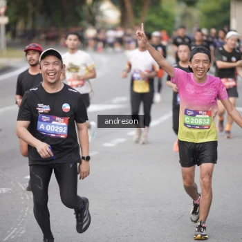 Runner Photo 3842112