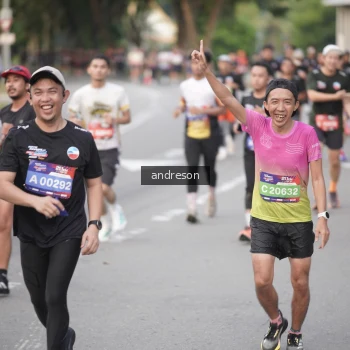 Runner Photo 3842113