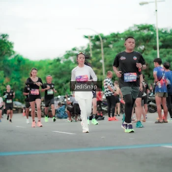Runner Photo 3842189