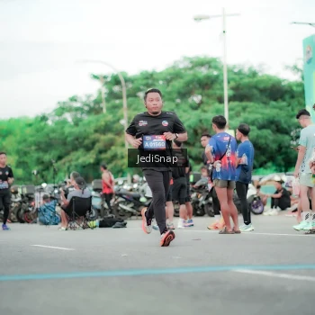 Runner Photo 3842301