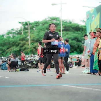 Runner Photo 3842312