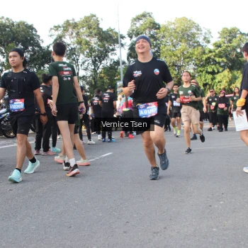 Runner Photo 3842353